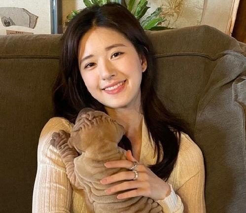 吃瓜视频天堂 赵露思说未来能拍戏就拍,拍戏为主，演绎精彩人生