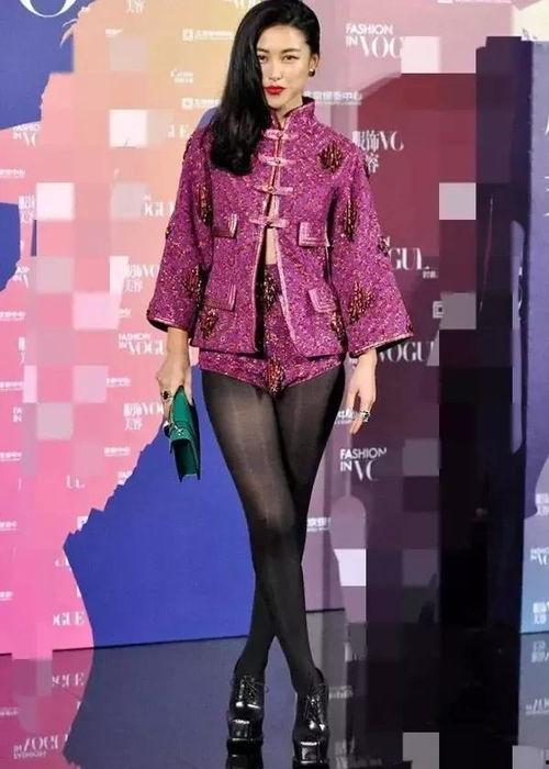 明星黑丝袜穿搭 娱乐圈吃瓜汇总,娱乐圈穿搭吃瓜大揭秘